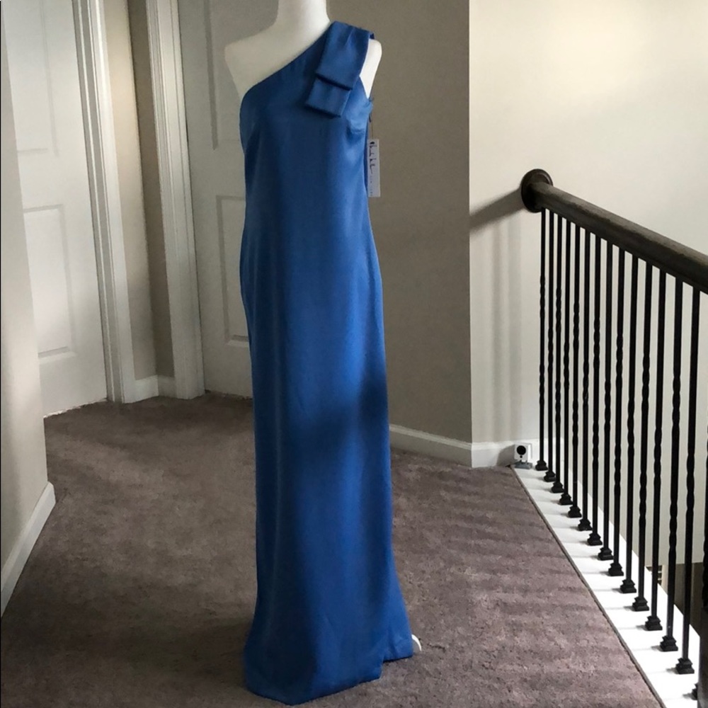 NWT Nicole Miller one shoulder gown